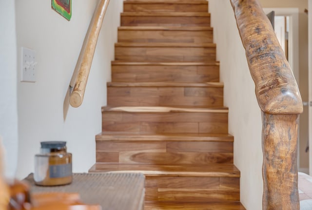 19 Hoku Pl, Paia, HI 96779 - view of stairway