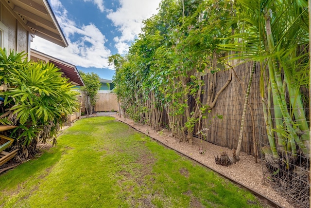 19 Hoku Pl, Paia, HI 96779 - view of yard