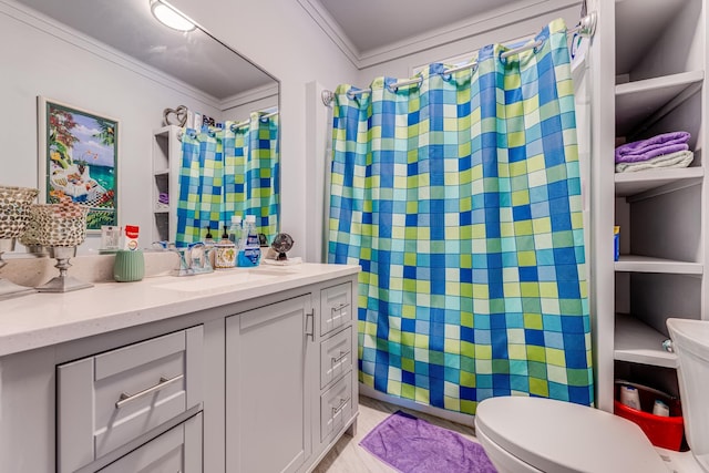 2120 Onaona St, Wailuku, HI 96793 - bathroom with toilet, crown molding, vanity, and a shower with shower curtain