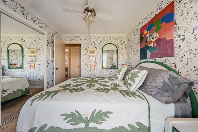 bedroom with ceiling fan, ornamental molding, and carpet