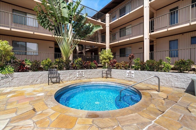2387 S Kihei Rd Unit C108, Kihei, HI 96753 - view of pool featuring a swimming pool and a hot tub