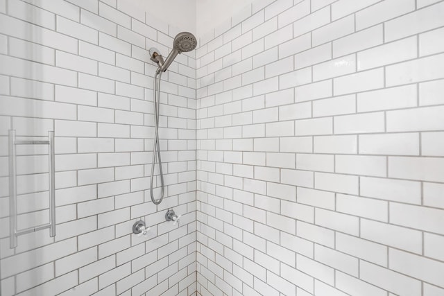 15 Kulanihakoi St Unit 3E, Kihei, HI 96753 - bathroom with tiled shower