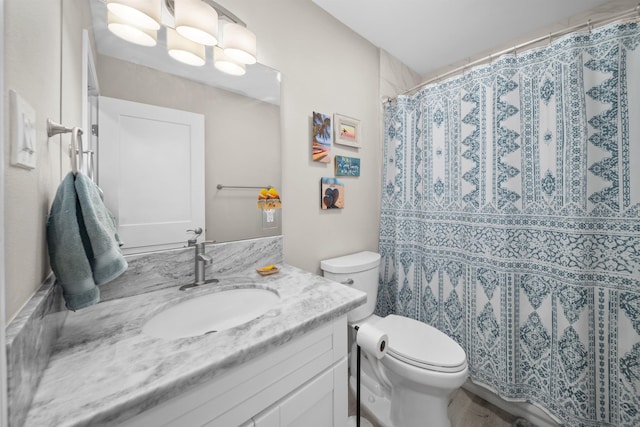 155 Aliilani Pl, Kihei, HI 96753 - full bathroom with toilet, vanity, and a shower with curtain