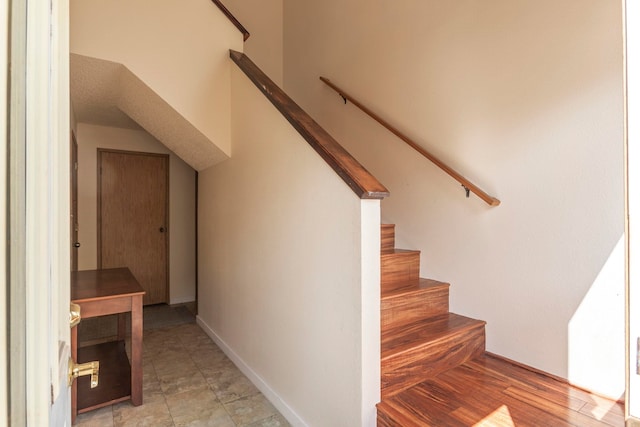 885 Haunani Pl, Wailuku, HI 96793 - view of stairs
