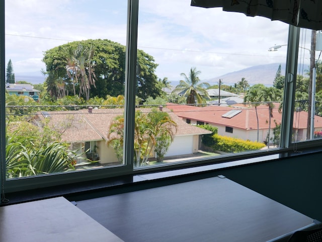 interior details featuring a mountain view