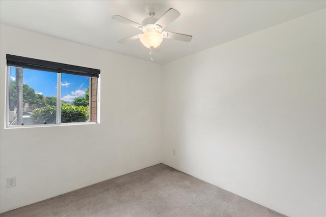 80 Waiaka Ln Unit 37-103, Wailuku, HI 96793 - empty room with light colored carpet and ceiling fan