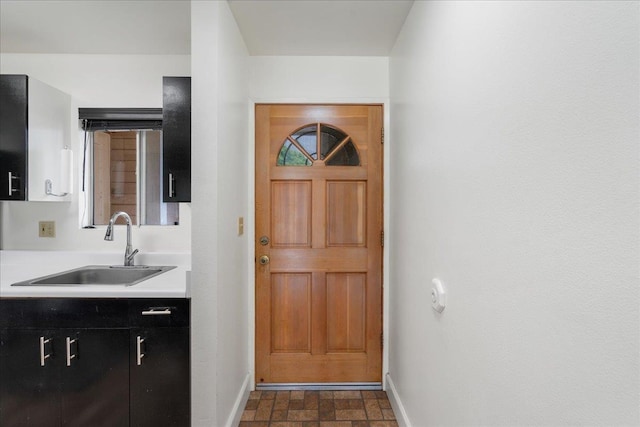 80 Waiaka Ln Unit 37-103, Wailuku, HI 96793 - interior space with a sink and baseboards