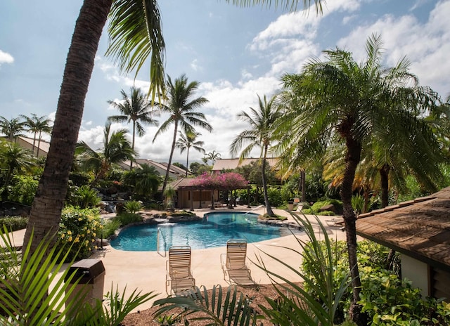 2777 S Kihei Rd Unit K-101, Kihei, HI 96753 - outdoor pool featuring a patio area