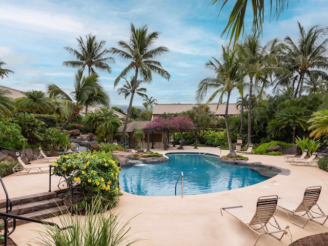 2777 S Kihei Rd Unit K-101, Kihei, HI 96753 - community pool featuring a patio area