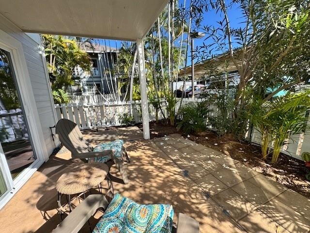 160 Keonekai Rd Unit 9-102, Kihei, HI 96753 - view of patio / terrace