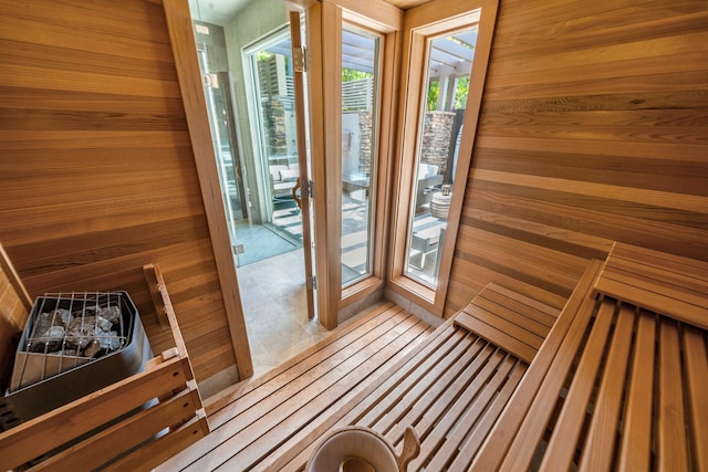 view of sauna / steam room