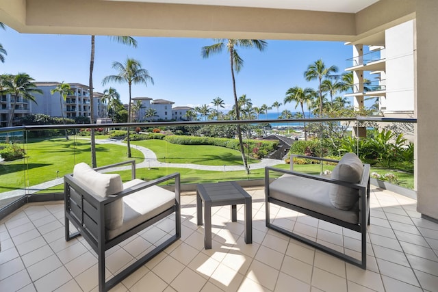 balcony featuring outdoor lounge area