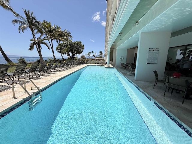 475 Front St Unit 308, Lahaina, HI 96761 - community pool with a patio