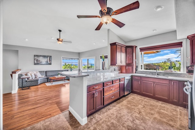 207 Kahana Ridge Dr Unit 132, Lahaina, HI 96761 - kitchen with a sink, a ceiling fan, plenty of natural light, a peninsula, and recessed lighting