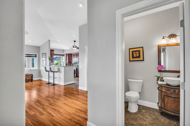 207 Kahana Ridge Dr Unit 132, Lahaina, HI 96761 - bathroom featuring vanity, ceiling fan, toilet, baseboards, and recessed lighting