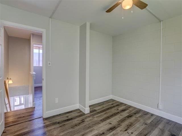 3676 Lower Honoapiilani Rd Unit F303, Lahaina, HI 96761 - unfurnished room with ceiling fan and dark wood-type flooring