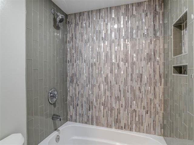 3676 Lower Honoapiilani Rd Unit F303, Lahaina, HI 96761 - bathroom with tiled shower / bath combo and toilet