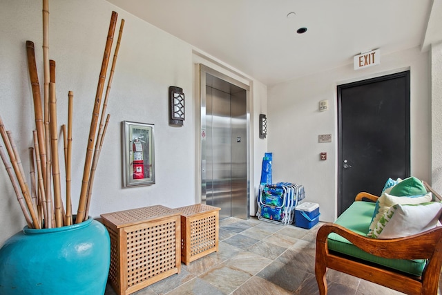 3800 Wailea Alanui Blvd Unit J505, Kihei, HI 96753 - view of patio / terrace with elevator