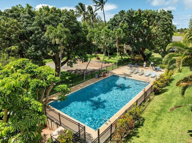 4435 Lower Honoapiilani Rd Unit 142, Lahaina, HI 96761 - community pool with a patio area and view of wooded area