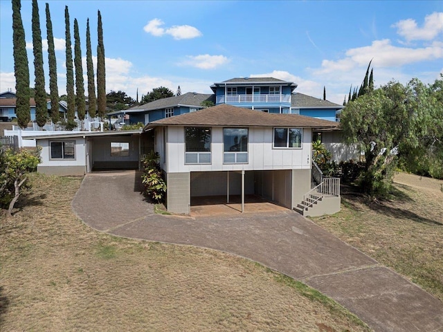185 Hololani St, Pukalani, HI 96768 - view of front of house featuring driveway