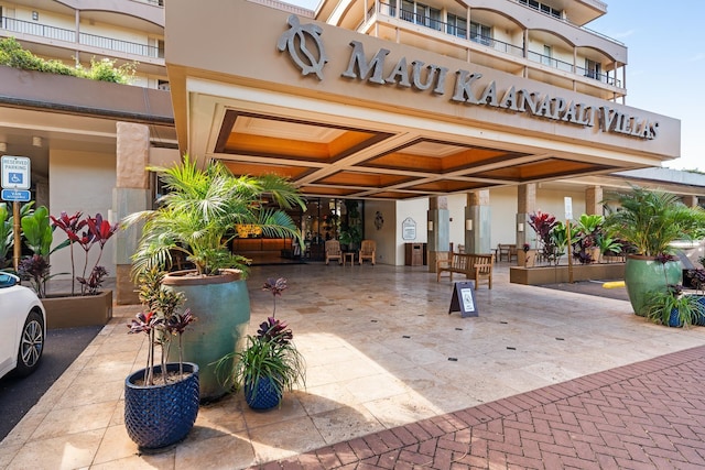 45 Kai Ala Dr Unit A615, Lahaina, HI 96761 - community lobby featuring coffered ceiling and beamed ceiling