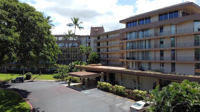 45 Kai Ala Dr Unit A615, Lahaina, HI 96761 - view of apartment building / complex featuring uncovered parking