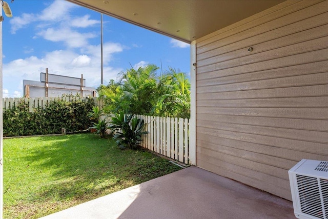 view of yard with a patio