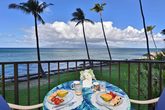 4327 Lower Honoapiilani Rd Unit 207B, Lahaina, HI 96761 - balcony with a water view