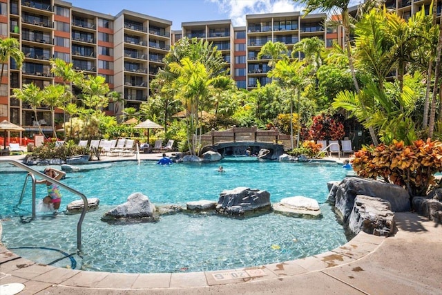 3445 Lower Honoapiilani Rd Unit 204, Lahaina, HI 96761 - view of community pool