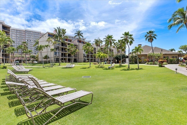 3445 Lower Honoapiilani Rd Unit 204, Lahaina, HI 96761 - view of property's community with a lawn