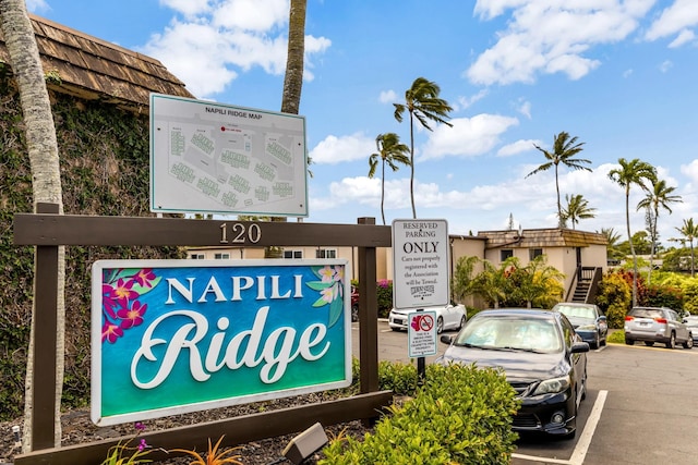 120 Hui Rd F E16, Lahaina, HI 96761 - exterior view of parking