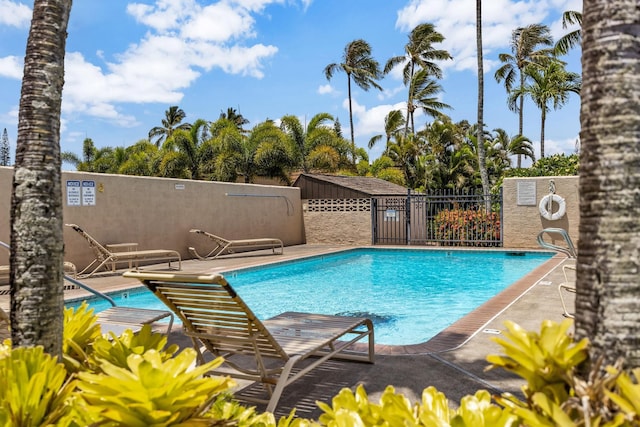 120 Hui Rd F E16, Lahaina, HI 96761 - community pool with a patio