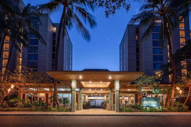 110 Kaanapali Shores Pl Unit 109, Lahaina, HI 96761 - view of property at twilight