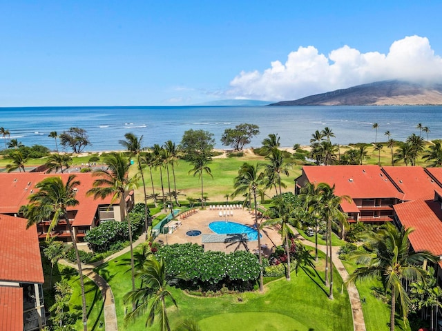 bird's eye view with a water view