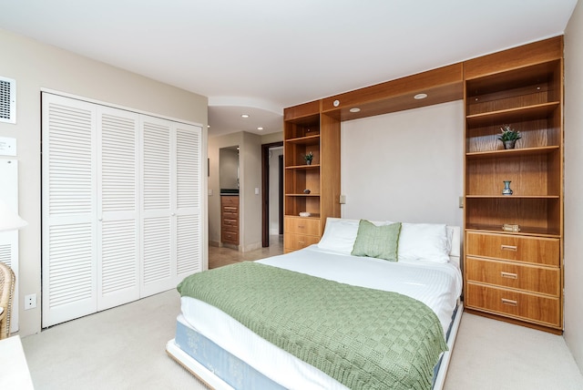 bedroom featuring a closet