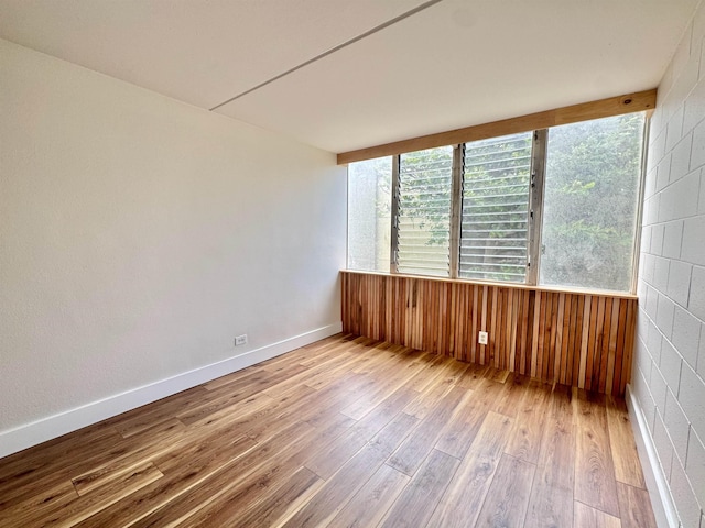 111 Kahului Beach Rd Unit D-321, Kahului, HI 96732 - unfurnished room with wood finished floors and baseboards