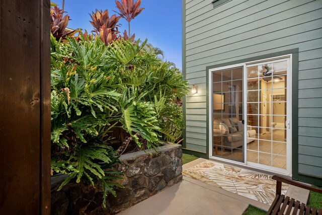 206 Kuli Puu St, Kihei, HI 96753 - view of doorway to property