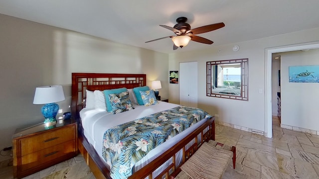 bedroom with ceiling fan