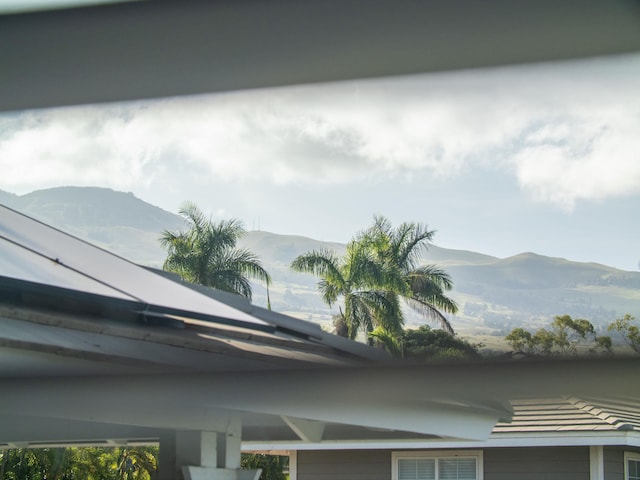 137 Hoohale St, Kihei, HI 96753 - details featuring a mountain view