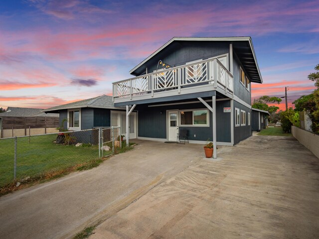 145 W Kane St, Kahului, HI 96732 - view of front property featuring a lawn