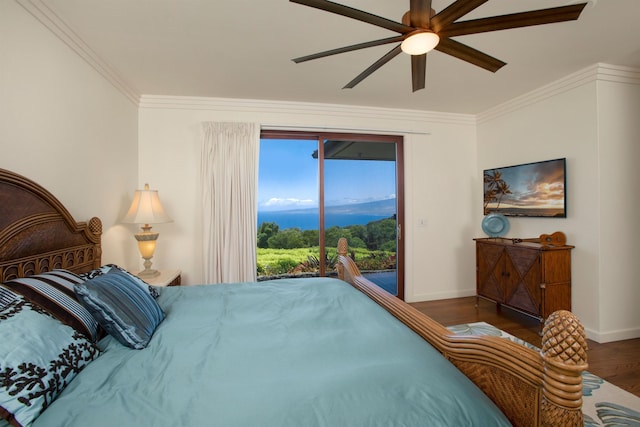 bedroom featuring dark wood-type flooring, ceiling fan, access to exterior, and ornamental molding