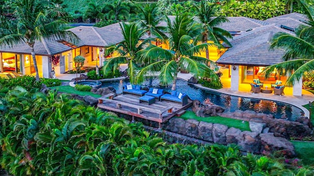 34 Ualei Pl, Kihei, HI 96753 - outdoor pool featuring an in ground hot tub