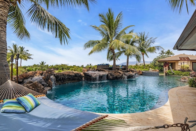 34 Ualei Pl, Kihei, HI 96753 - view of outdoor pool