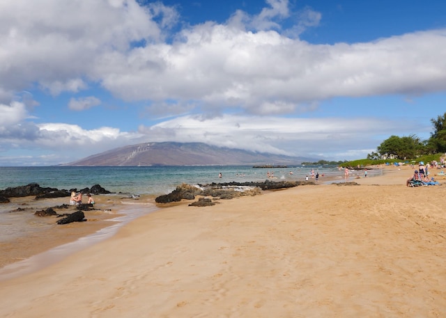 2747 S Kihei Rd Unit C004, Kihei, HI 96753 - water view with local beach