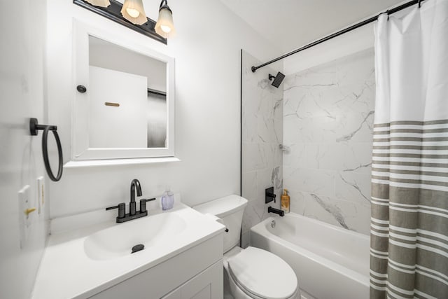 full bathroom featuring shower / bath combo with shower curtain, vanity, and toilet