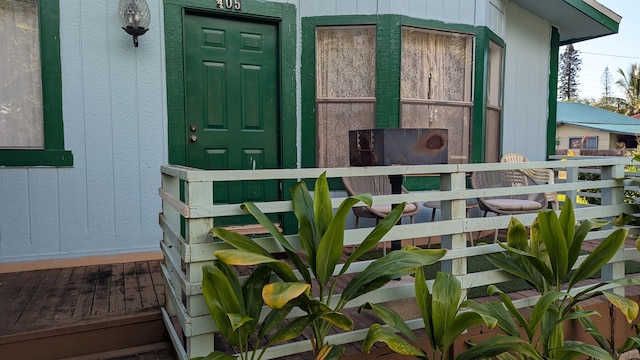 view of doorway to property