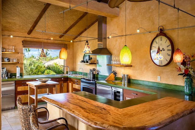 kitchen with extractor fan, stainless steel electric stove, sink, vaulted ceiling with beams, and wine cooler