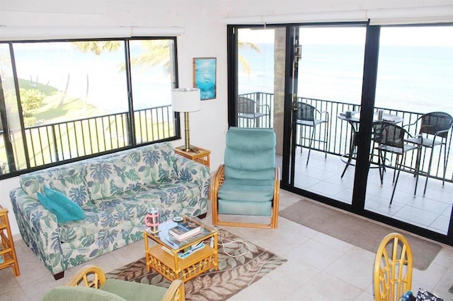 sunroom / solarium with a healthy amount of sunlight