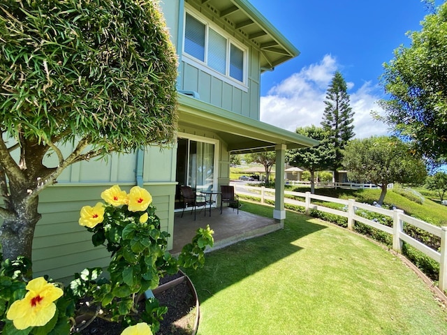 view of yard featuring a porch