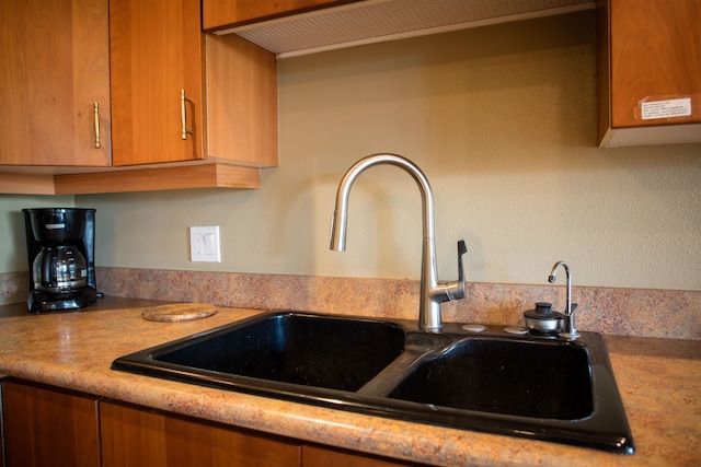 kitchen featuring sink